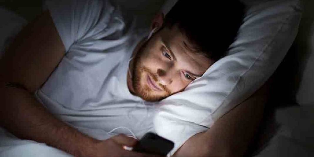 Uykusuzluk sorunu yaşıyorsanız bu etkene dikkat! Uzman isim açıkladı: Masum görünse de en temel neden… 3